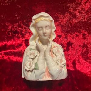 Vtg Virgin Mary bust